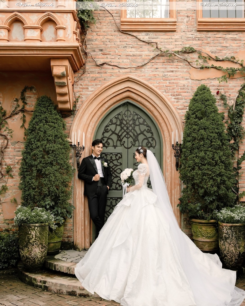 Vũ Garden Bình Dương: Thiên Đường Cà Phê, Phim Trường Và Vườn Hoa Hồng Xanh Mát Vũ Garden Bình Dương: Thiên Đường Cà Phê, Phim Trường Và Vườn Hoa Hồng Xanh Mát