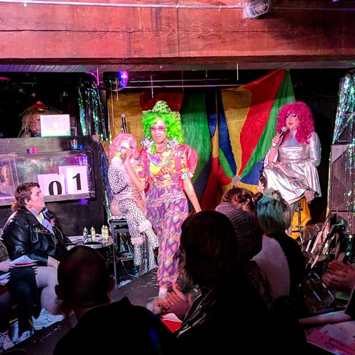 Vũ Garden Phim Trường: Khám Phá Thiên Đường Nghệ Thuật và Cà Phê Xanh Mát