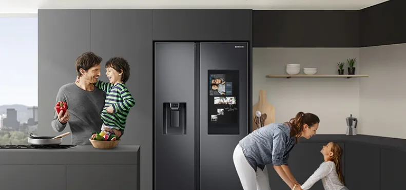 Tủ lạnh hoạt động liên tục dễ dẫn đến lỗi quá tải và báo lỗi