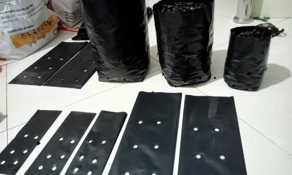 Bầu đất trồng cây loại túi làm sẵn