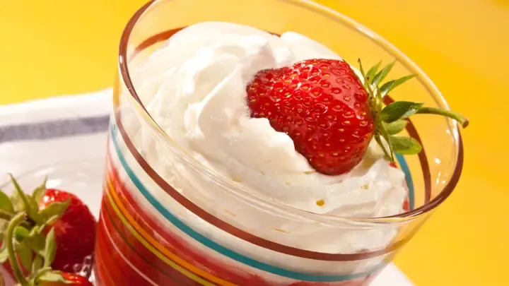 Kỹ thuật chăm sóc và bón phân giúp dâu tây Hàn Quốc ra quả to, chất lượng