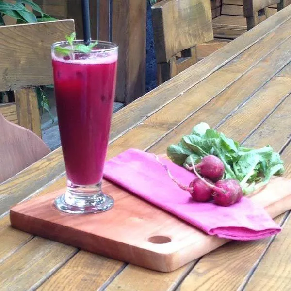 Nước ép củ cải đường nguyên chất giúp tăng cường sức khỏe và giải độc gan