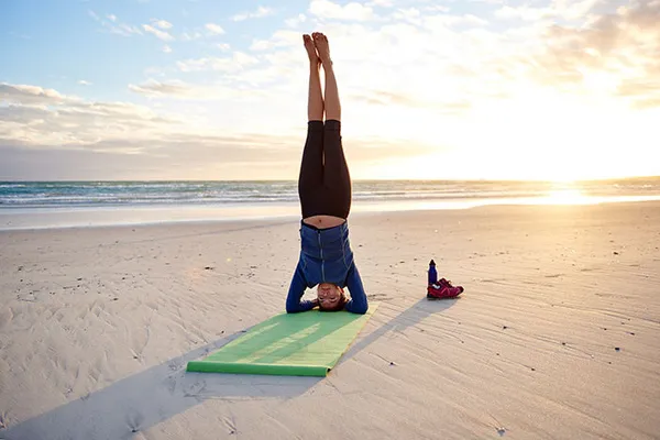 Một số lưu ý khi thực hiện động tác trồng cây chuối yoga để đảm bảo an toàn