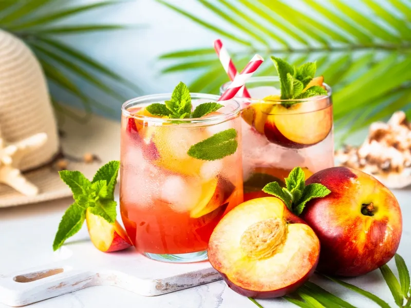 Đất và dụng cụ chuẩn bị cho cách trồng rau thơm huế